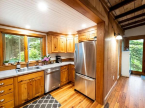 Berkshire Vacation Rentals: Private Cottage Come Enjoy Nature